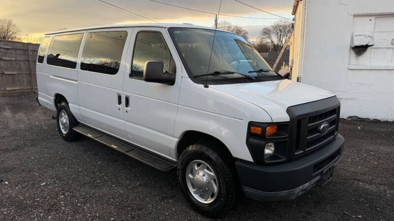 2011 Ford E-Series E-350 SD XL