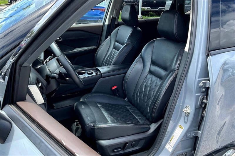 2021 Nissan Rogue Platinum