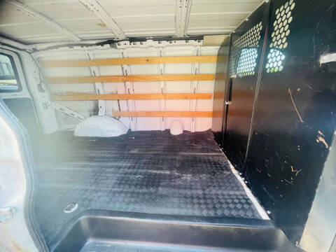 2022 Chevrolet Express 2500