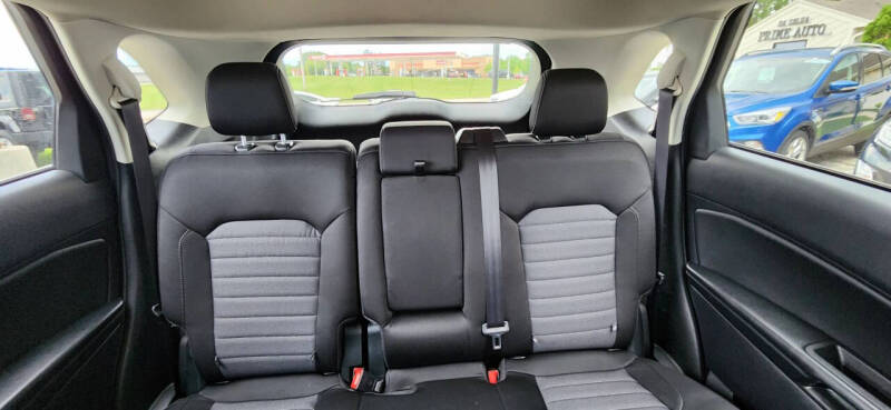 2020 Ford Edge SE