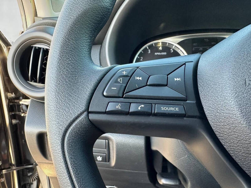 2025 Nissan Kicks Play S