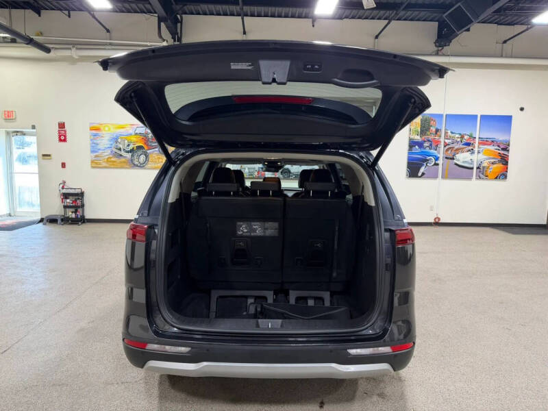 2023 Kia Carnival EX
