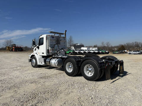 2019 Peterbilt 567 Road Tractor