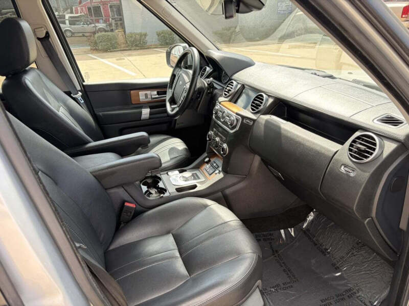 2016 Land Rover LR4