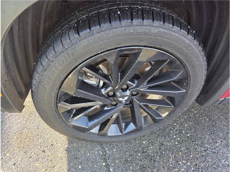 2024 Mitsubishi Outlander