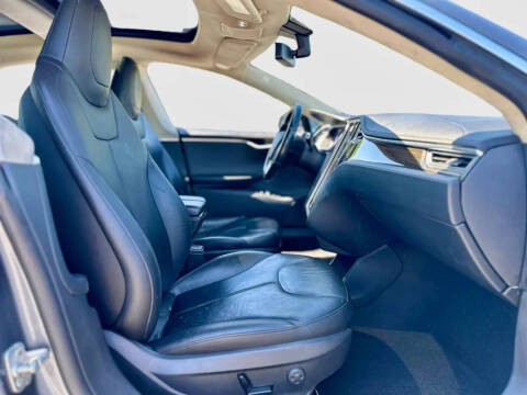 2014 Tesla Model S