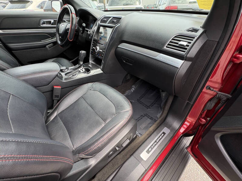 2018 Ford Explorer Sport