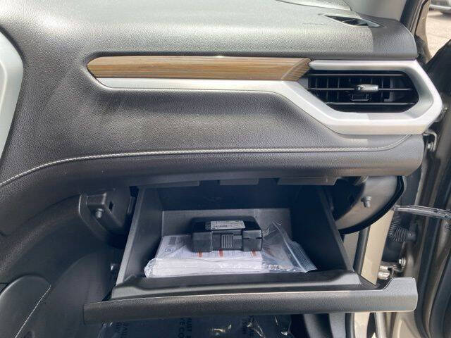 2022 GMC Acadia SLE