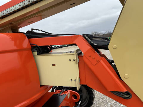 2014 JLG 60' Manlift