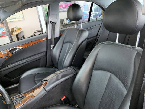 2005 Mercedes-Benz E-Class E 320