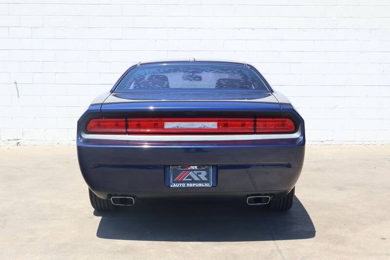 2014 Dodge Challenger SXT