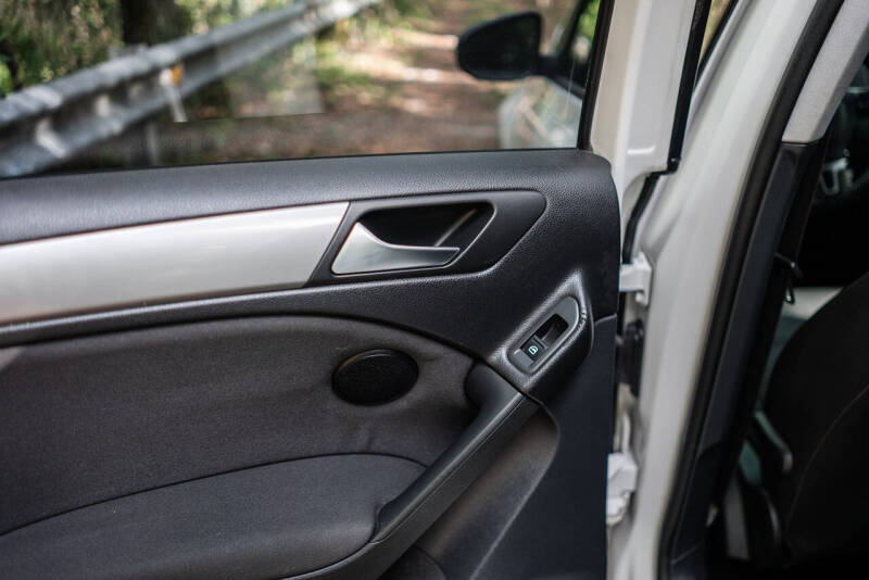 2012 Volkswagen Golf TDI
