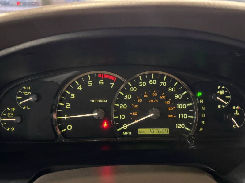 2006 Toyota Sequoia SR5