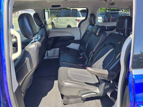 2018 Chrysler Pacifica Touring L