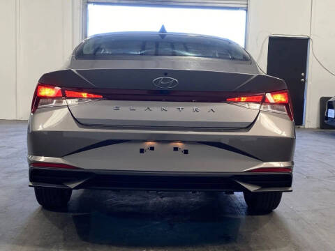 2022 Hyundai Elantra