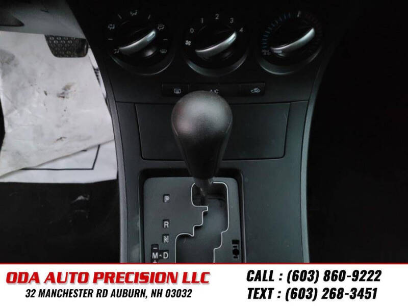 2013 Mazda MAZDA3 i SV