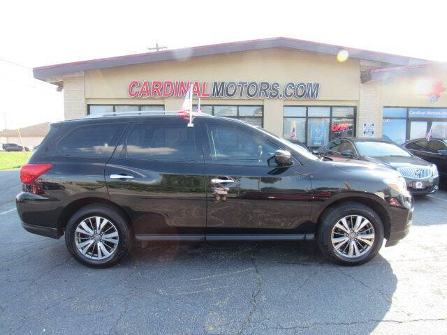 2019 Nissan Pathfinder for sale at Cardinal Motors in Fairfield OH