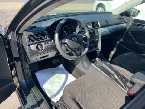 2016 Volkswagen Passat 1.8T R-Line