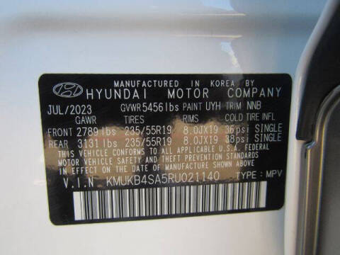 2024 Genesis GV60 Standard