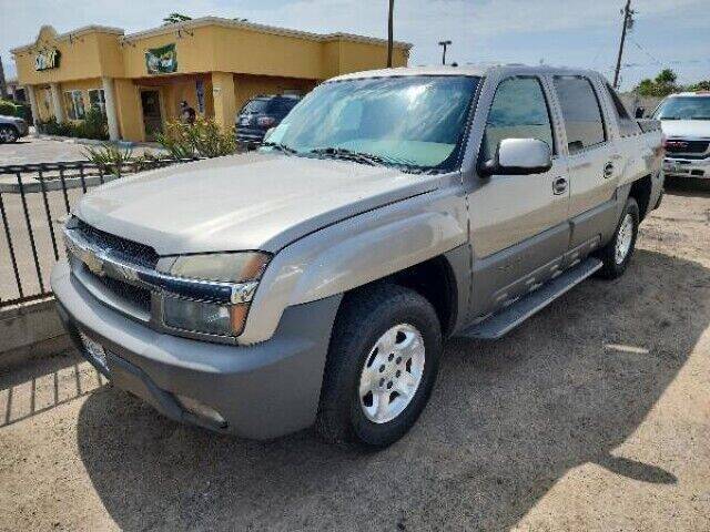 2002 Chevrolet Avalanche for sale at Golden Coast Auto Sales in Guadalupe CA