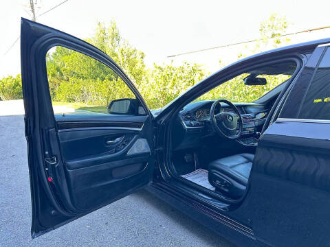 2014 BMW 5 Series 528i