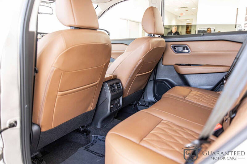 2024 Nissan Rogue Platinum