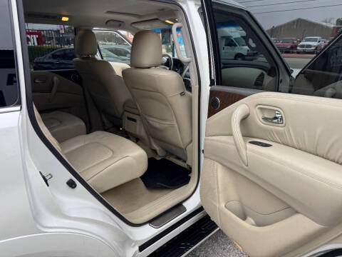 2015 Infiniti QX80