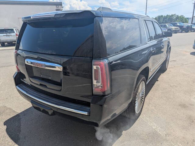 2017 GMC Yukon XL Denali