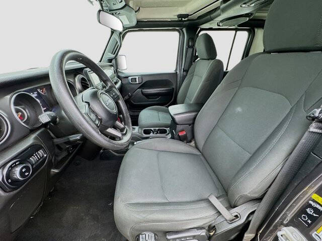 2021 Jeep Gladiator Sport