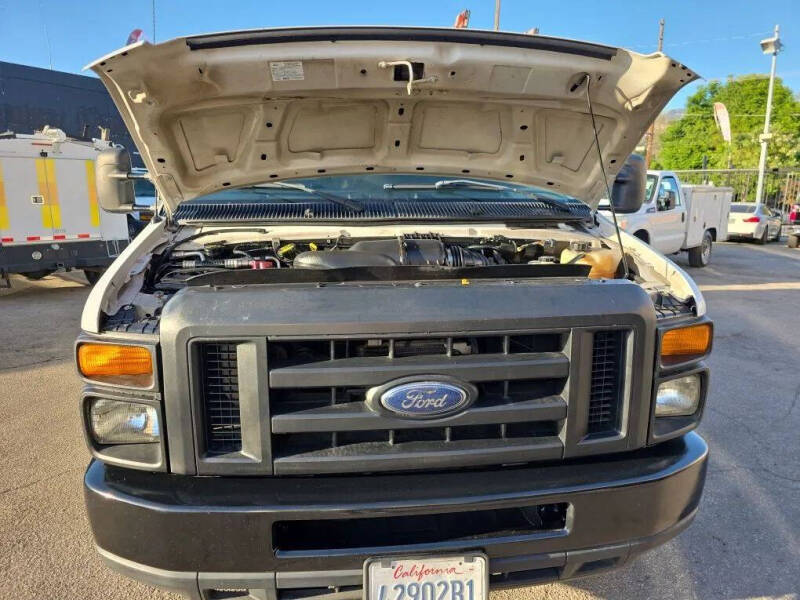 2011 Ford E-Series E-350 SD