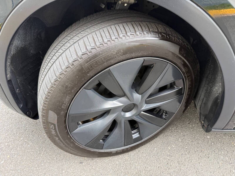 2025 Tesla Model Y Long Range
