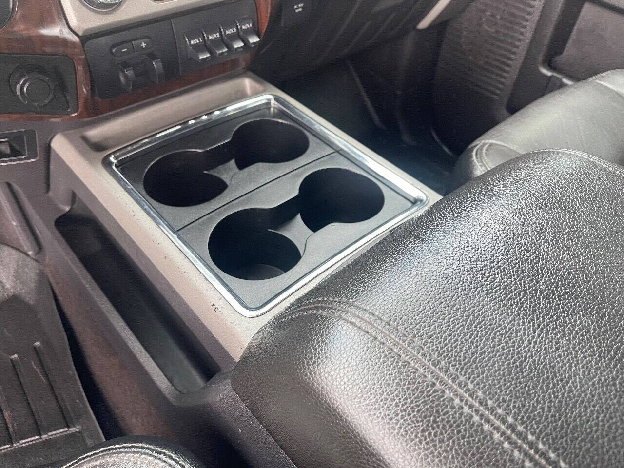 2015 Ford F-250 Super Duty  - $33,900