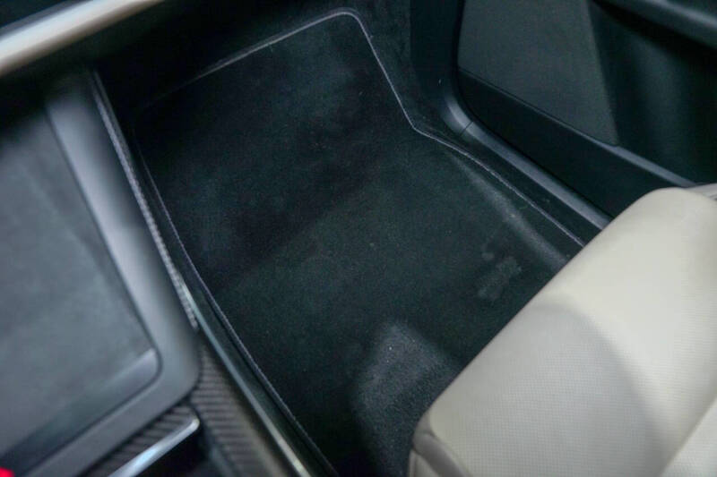 2022 Tesla Model X Plaid