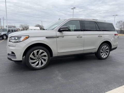 2022 Lincoln Navigator for sale at Kerns Ford Lincoln in Celina OH