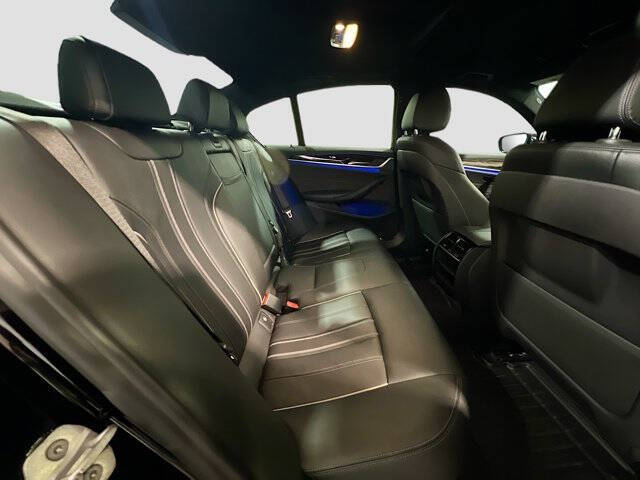 2018 BMW 5 Series 540i