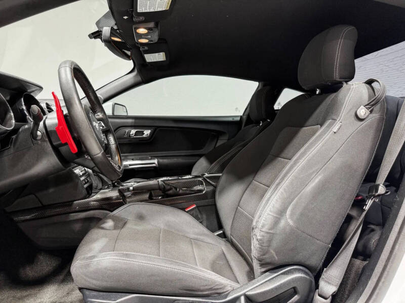 2015 Ford Mustang V6