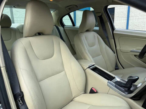 2016 Volvo S60 T5 Premier