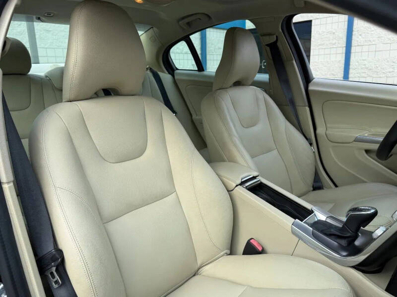 2016 Volvo S60 T5 Premier