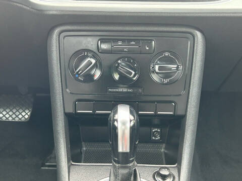 2012 Volkswagen Beetle 2.5L PZEV