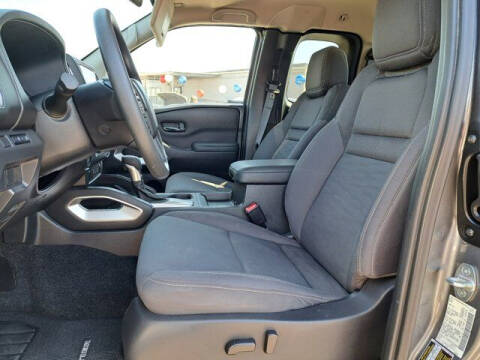 2023 Nissan Frontier SV