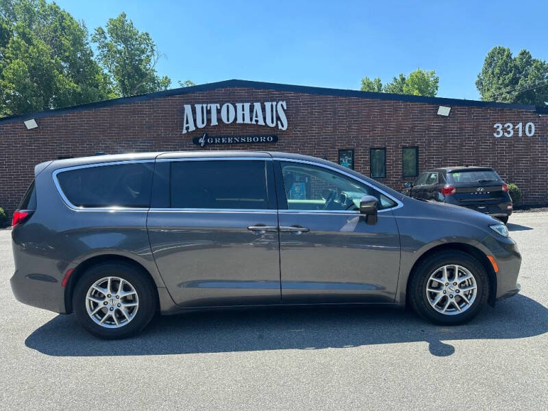 2023 Chrysler Pacifica Touring L