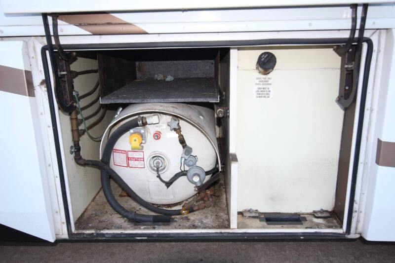 1997 FORETRAVEL U295