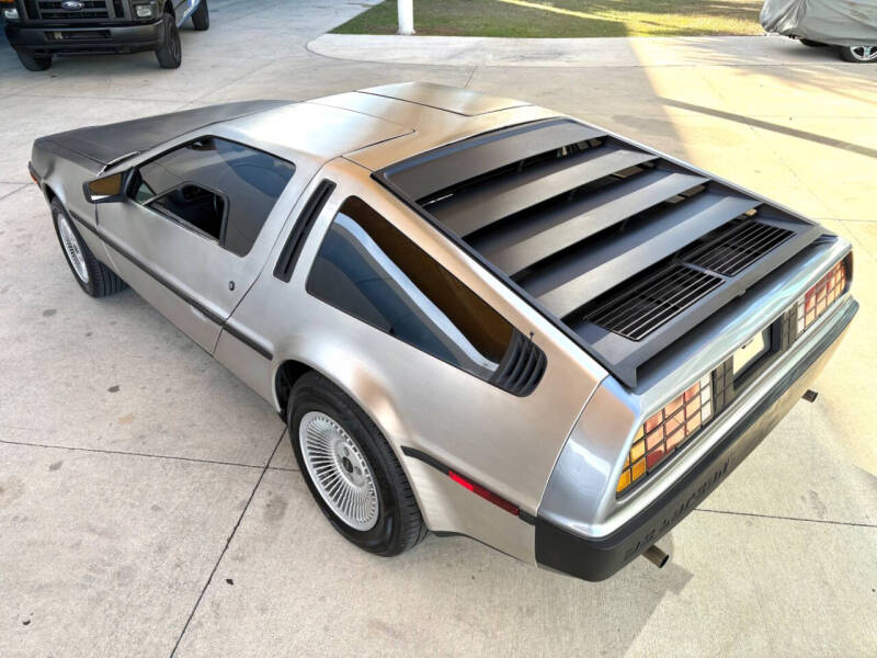 1981 DeLorean DMC-12