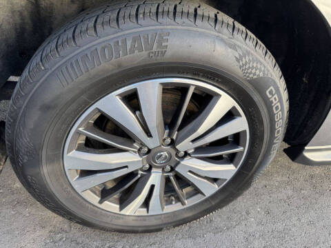 2017 Nissan Pathfinder S