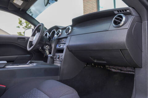 2007 Ford Mustang GT Deluxe