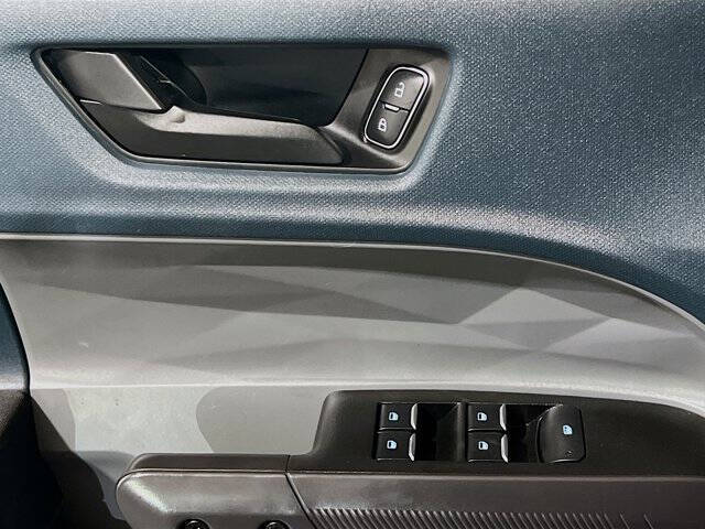 2023 Ford Maverick XL