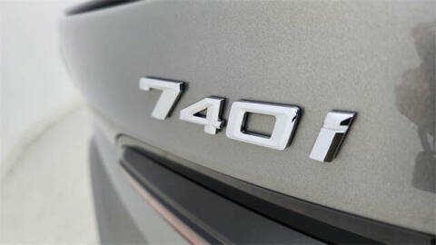 2023 BMW 7 Series 740i