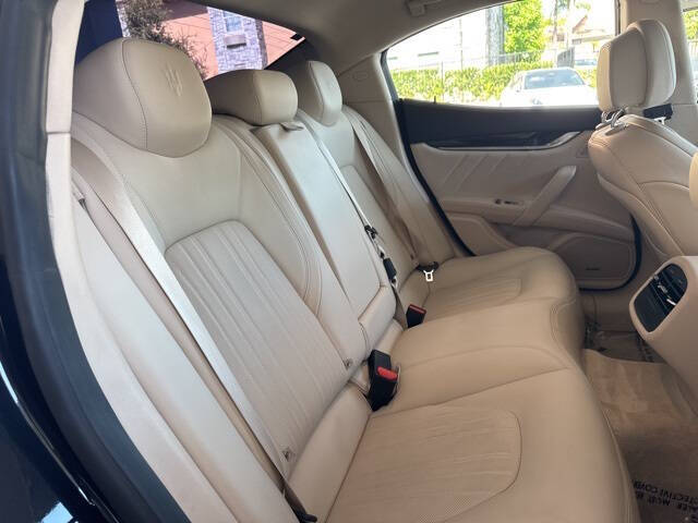 2022 Maserati Ghibli Modena