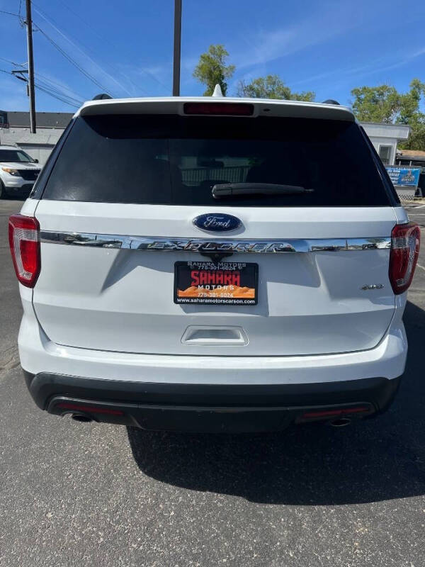 2016 Ford Explorer