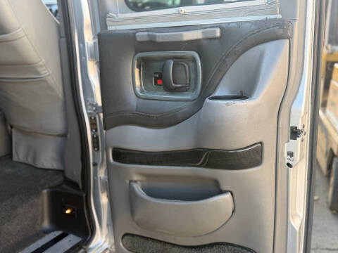2013 GMC Savana
